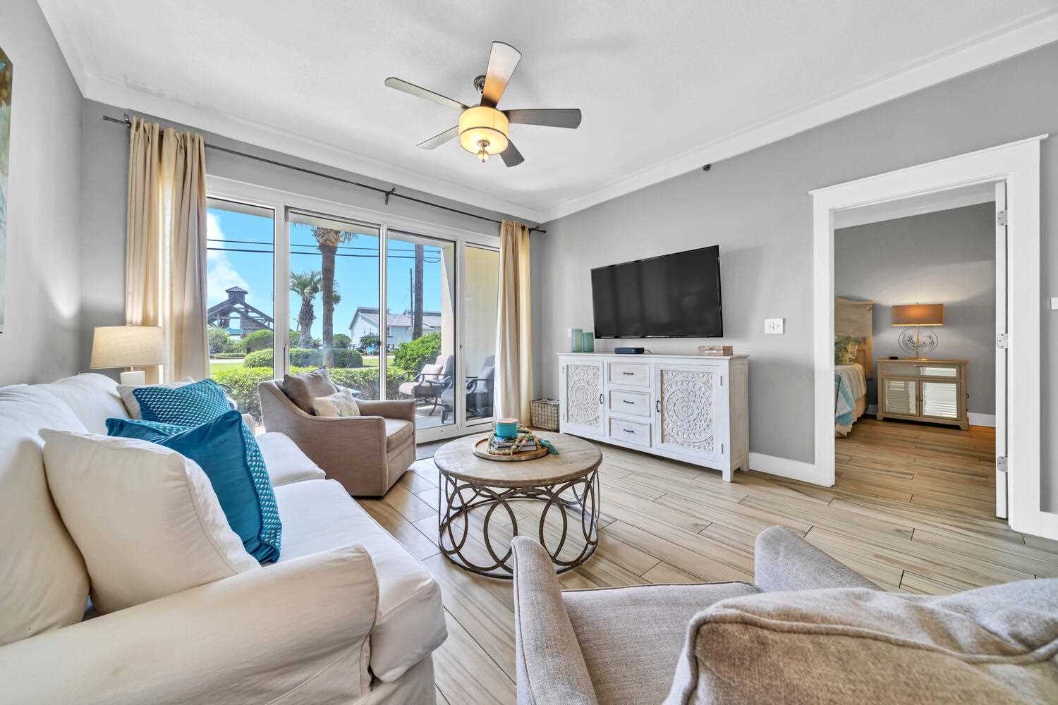 Leeward Key 102 Beach Condos in Destin